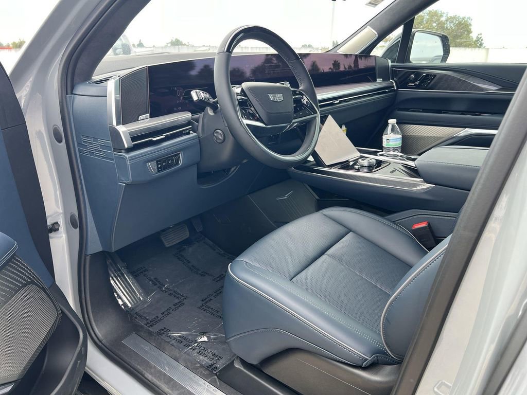 New 2026 Cadillac Escalade IQ Luxury 2 image 9