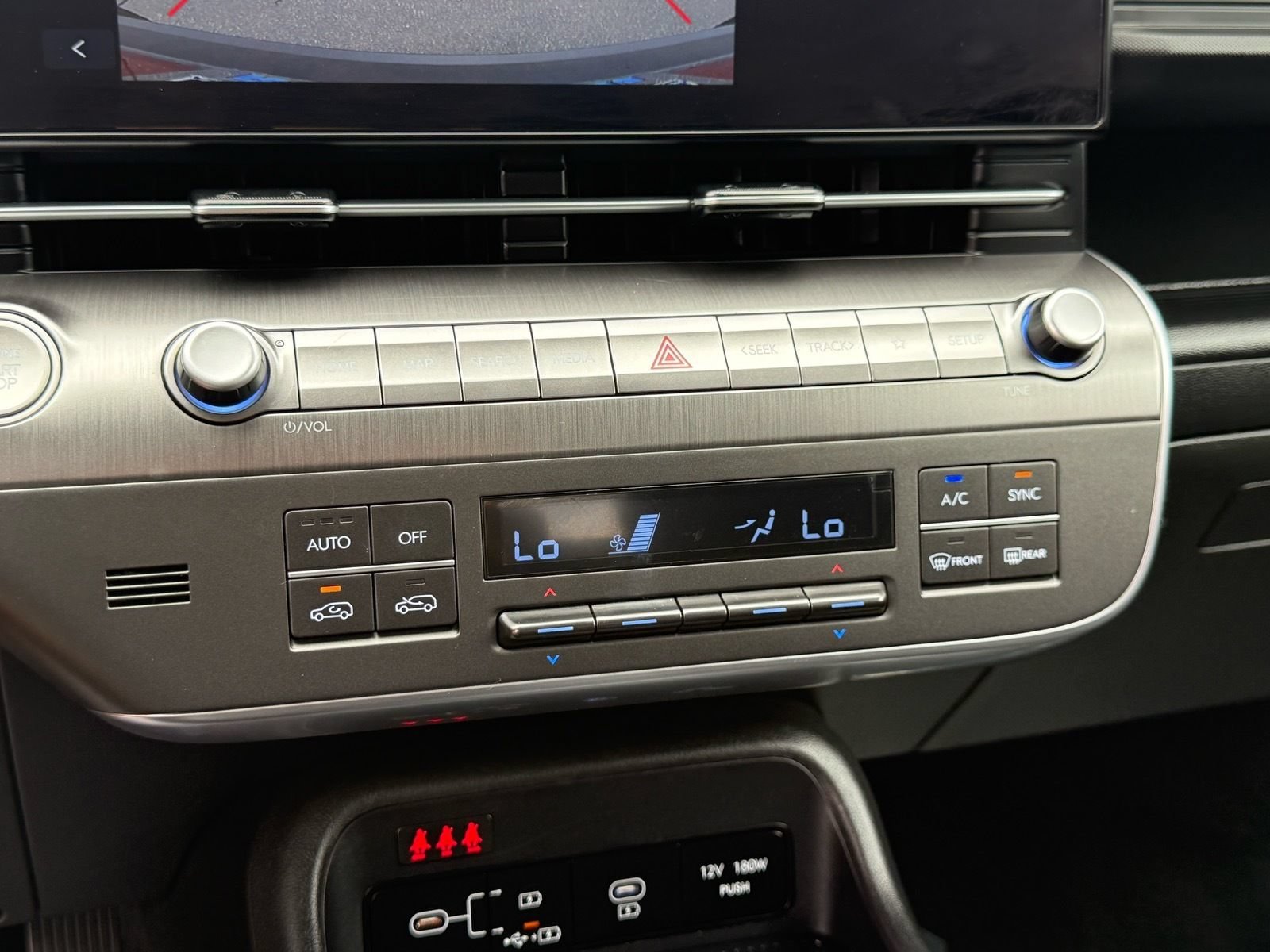 Used 2025 Hyundai Kona SEL FWD image 22