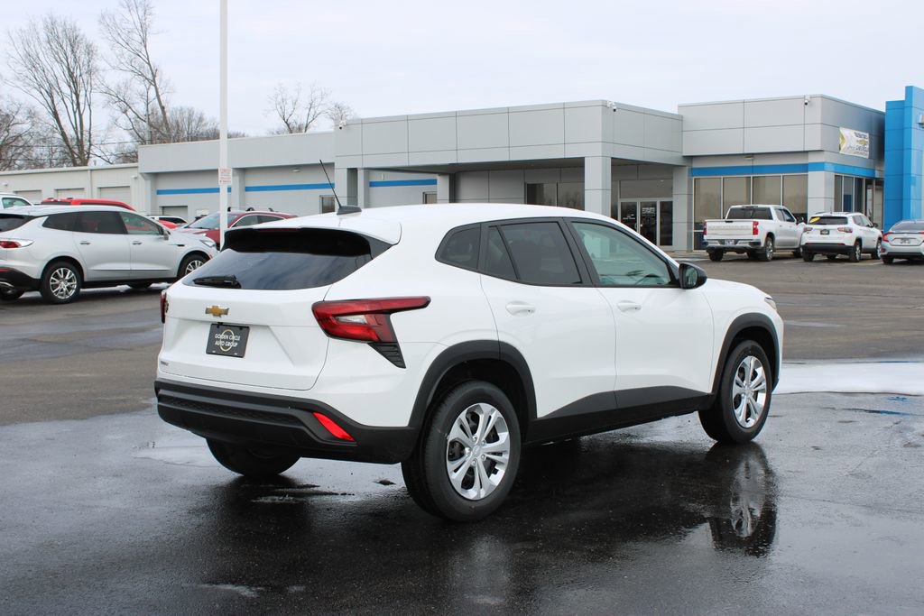 New 2026 Chevrolet Trax LS image 9