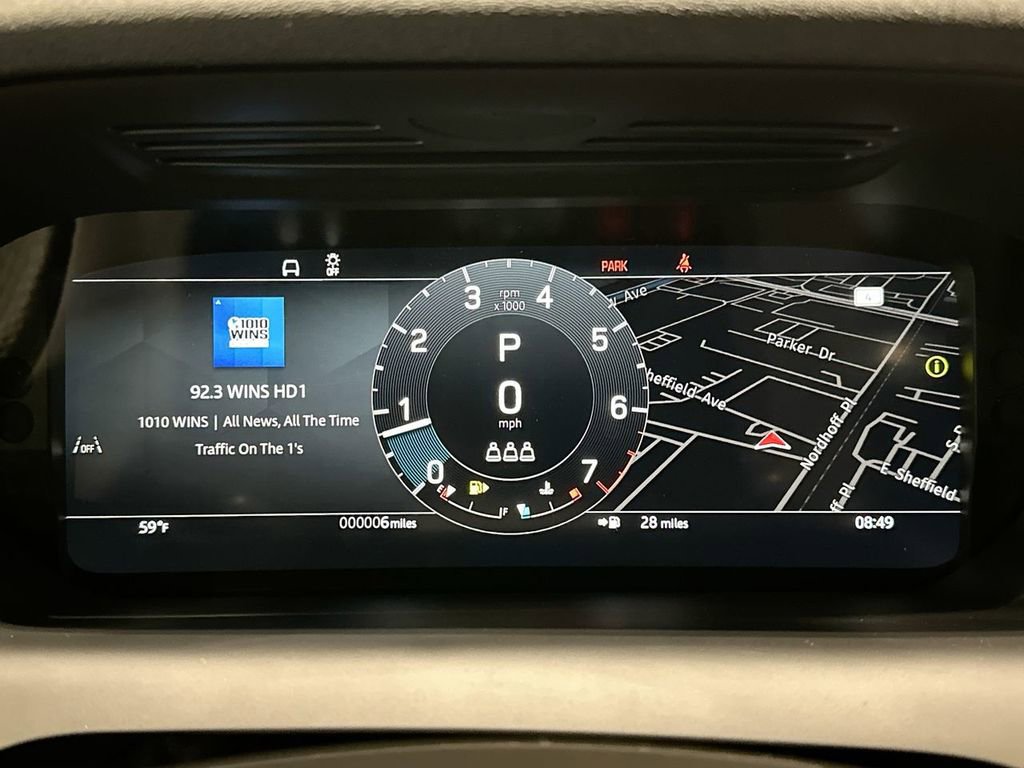 New 2026 Land Rover Discovery Sport Landmark image 15