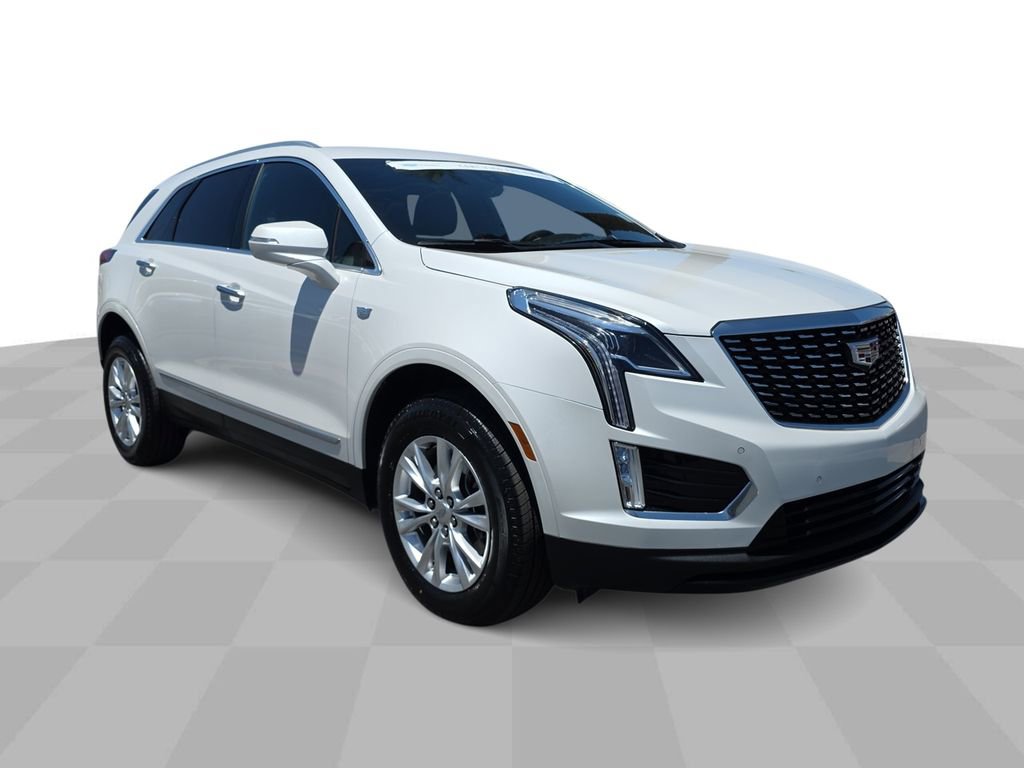 Used 2023 Cadillac XT5 Luxury FWD image 2
