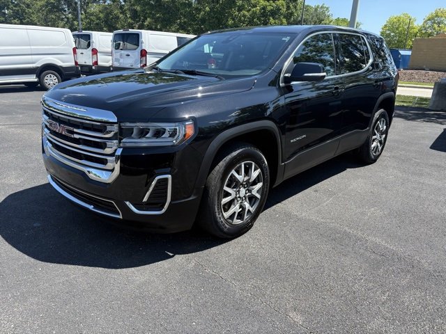 Certified 2023 GMC Acadia SLE image 3