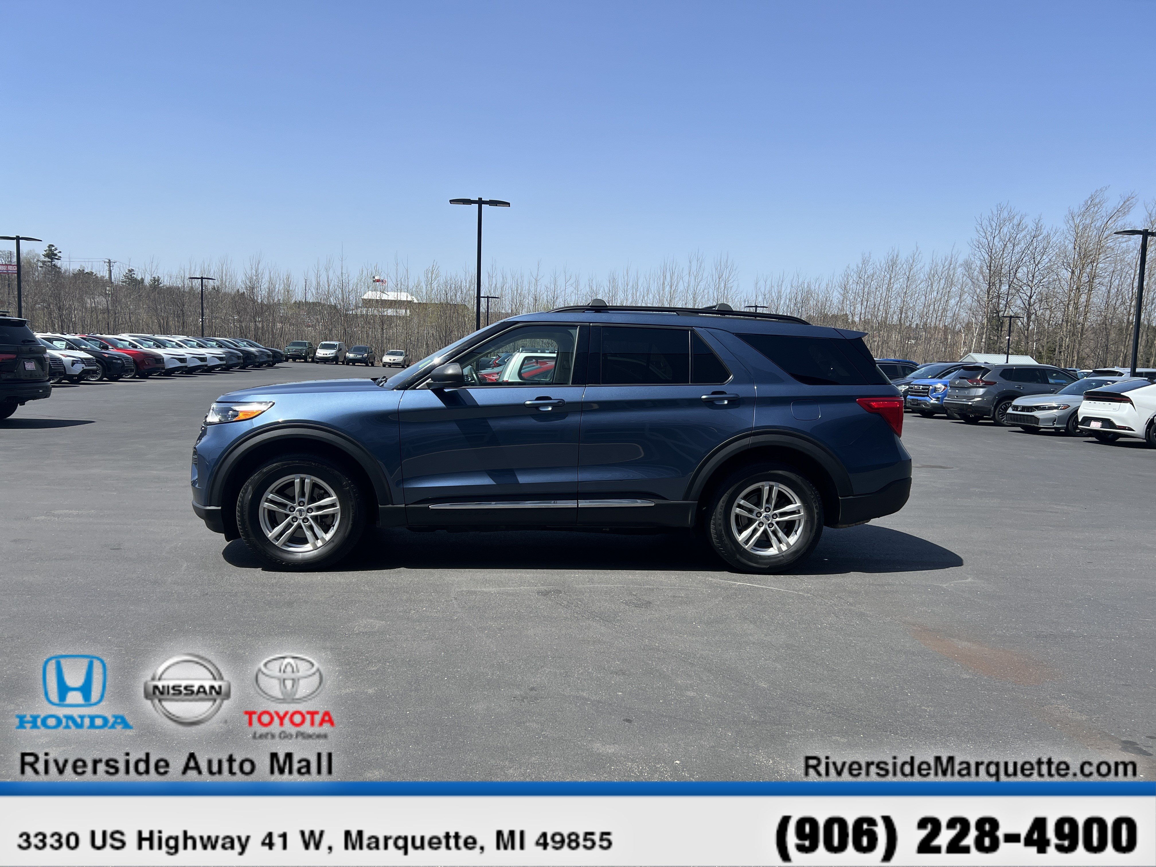 Used 2020 Ford Explorer XLT w/ Class III Trailer Tow Package AWD/4WD image 4