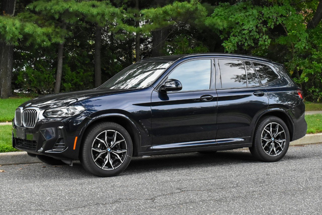 Used 2023 BMW X3 xDrive30i w/ M Sport Package AWD/4WD image 2