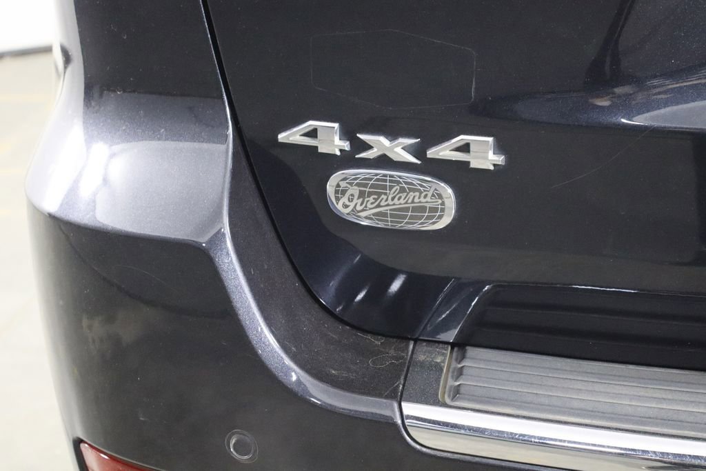 Used 2012 Jeep Grand Cherokee Overland AWD/4WD image 39