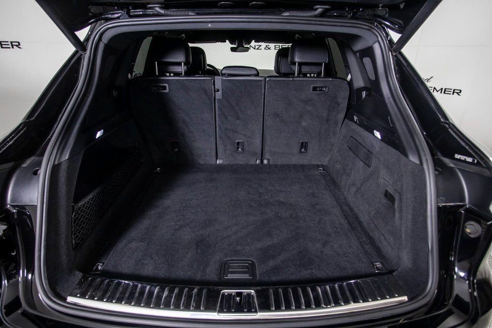 Used 2023 Porsche Cayenne S Platinum w/ Premium Package Plus image 10