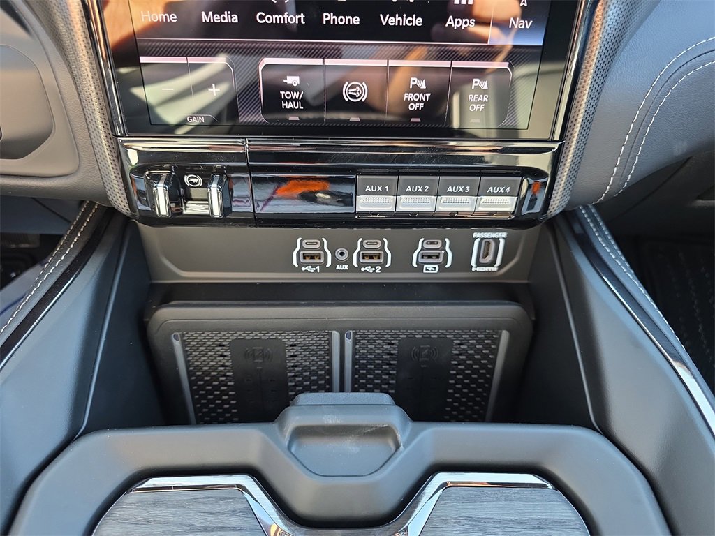 New 2026 RAM 3500 Limited image 32