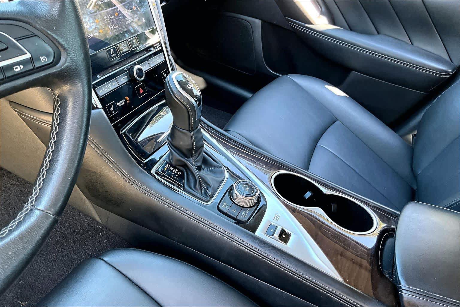 Used 2019 INFINITI Q50 Luxe w/ Essential Package (3.0T Luxe) RWD image 15