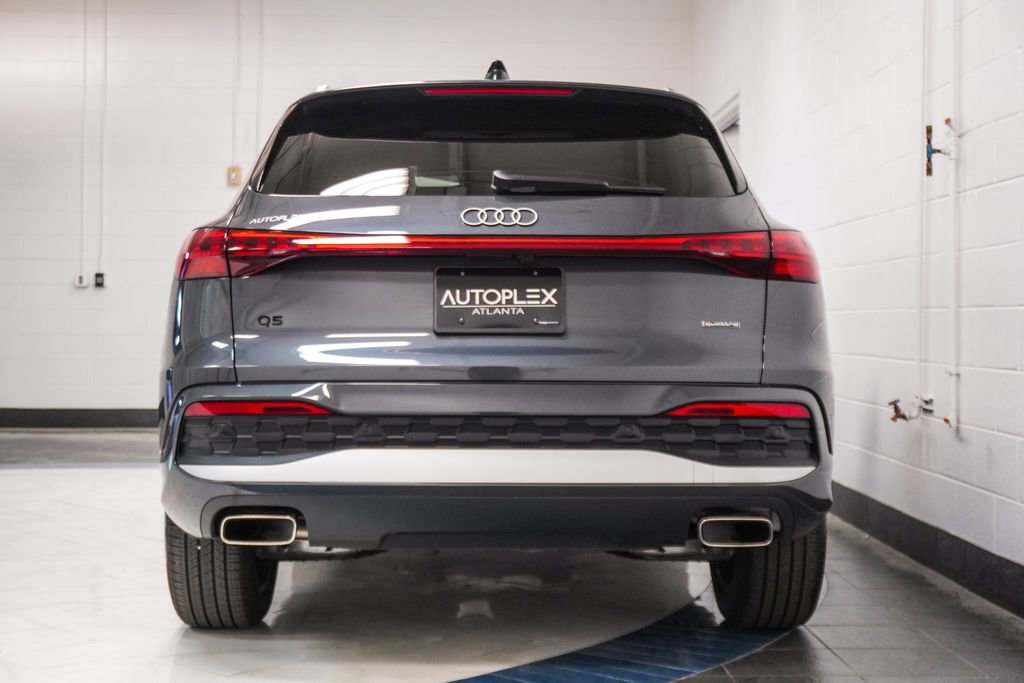 Used 2025 Audi Q5 Premium Plus w/ Premium Plus AWD/4WD image 43