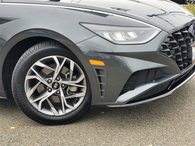Used 2022 Hyundai Sonata SEL w/ Preferred Accessory Package image 9