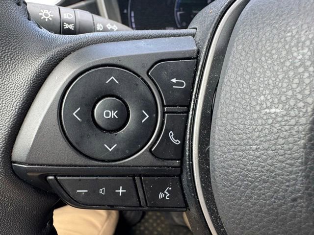 Used 2025 Toyota Corolla XSE FWD image 16