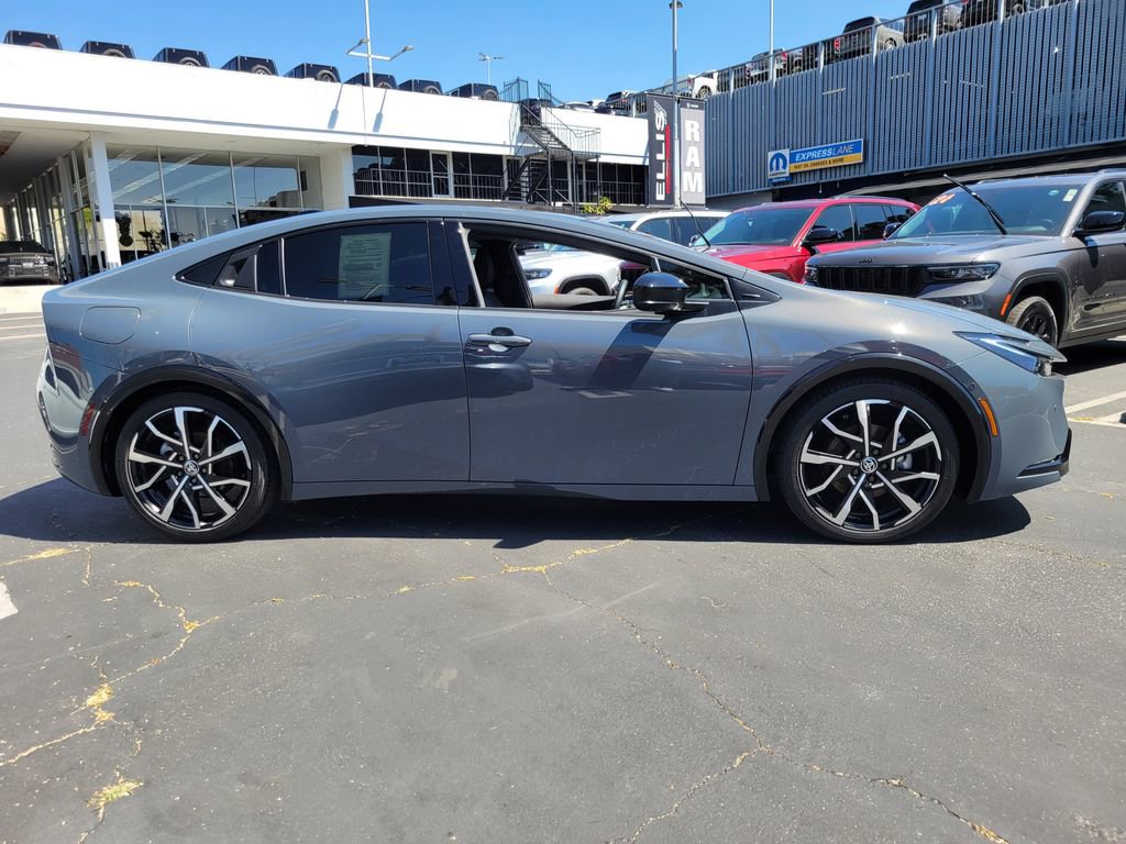 Used 2025 Toyota Prius Plug-In Hybrid w/ Limited Premium Package image 29