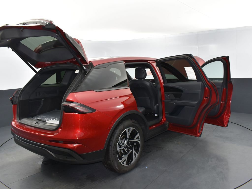 New 2025 Lincoln Nautilus Premier w/ Equipment Group 102A image 33