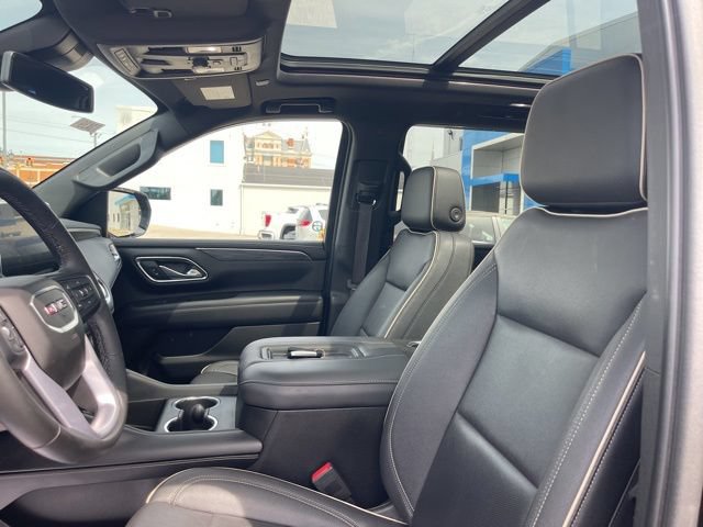 Used 2023 GMC Yukon XL SLT w/ SLT Luxury Package AWD/4WD image 15