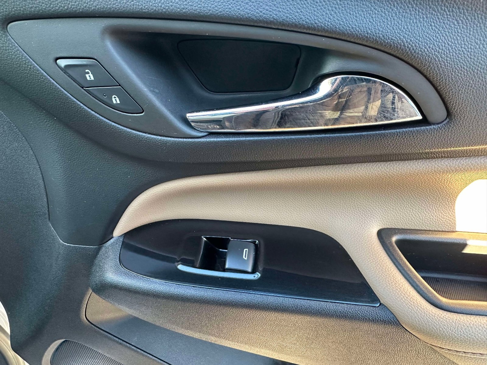 Certified 2024 Chevrolet Equinox Premier image 27