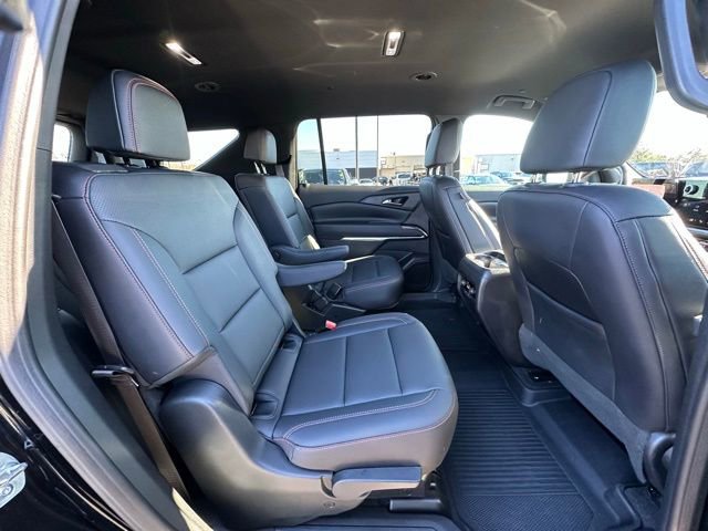 Used 2025 Chevrolet Traverse Z71 w/ Driver Confidence Package image 32