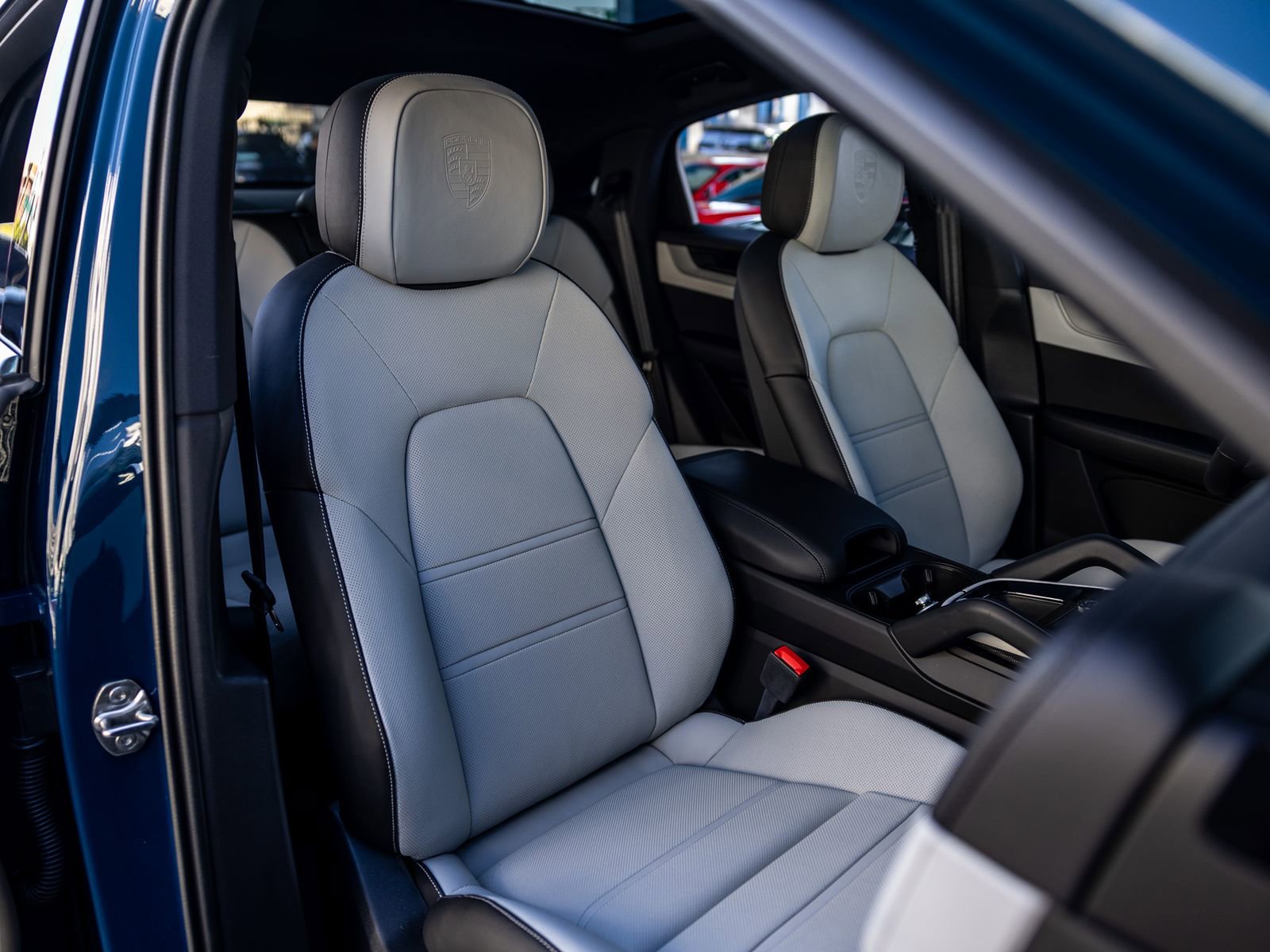 New 2025 Porsche Cayenne Coupe AWD/4WD image 56