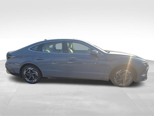 New 2026 Hyundai Sonata SEL FWD image 9
