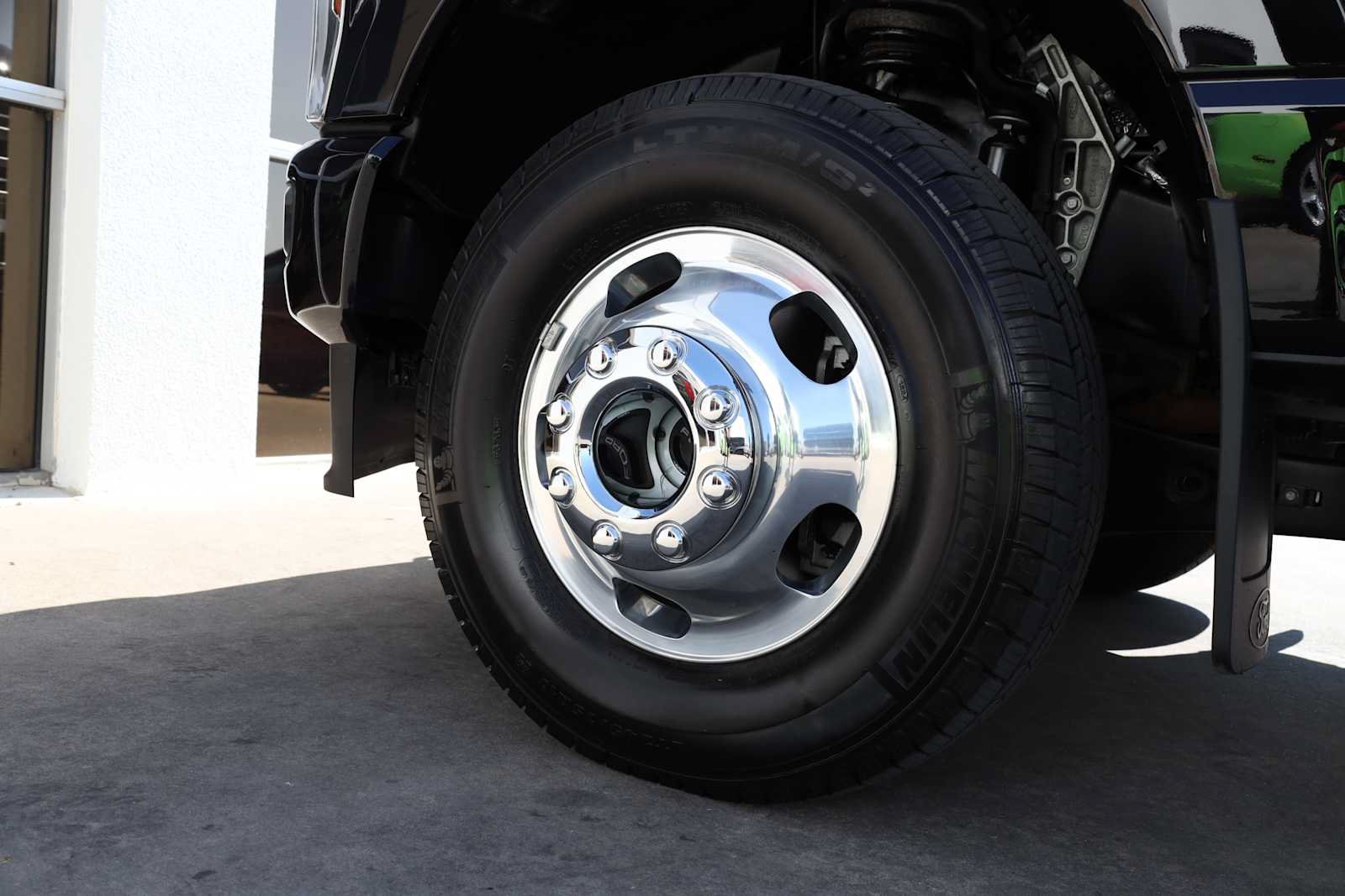 Used 2024 Ford F350 Platinum AWD/4WD image 68