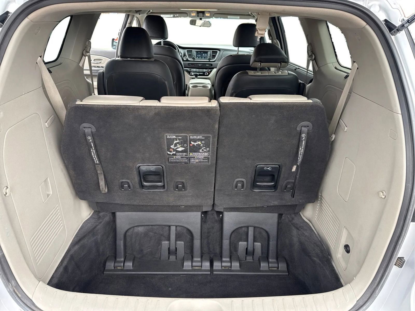 Used 2018 Kia Sedona LX w/ LX Essentials Premium Package image 14