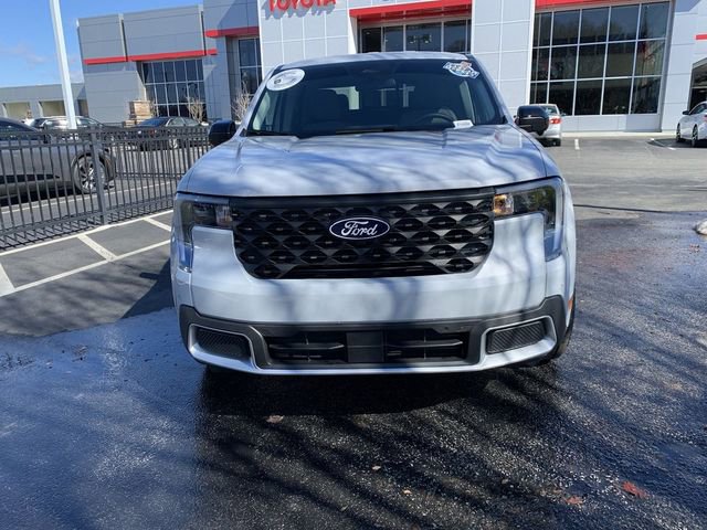 Used 2025 Ford Maverick Lariat w/ 4K Tow Package image 3