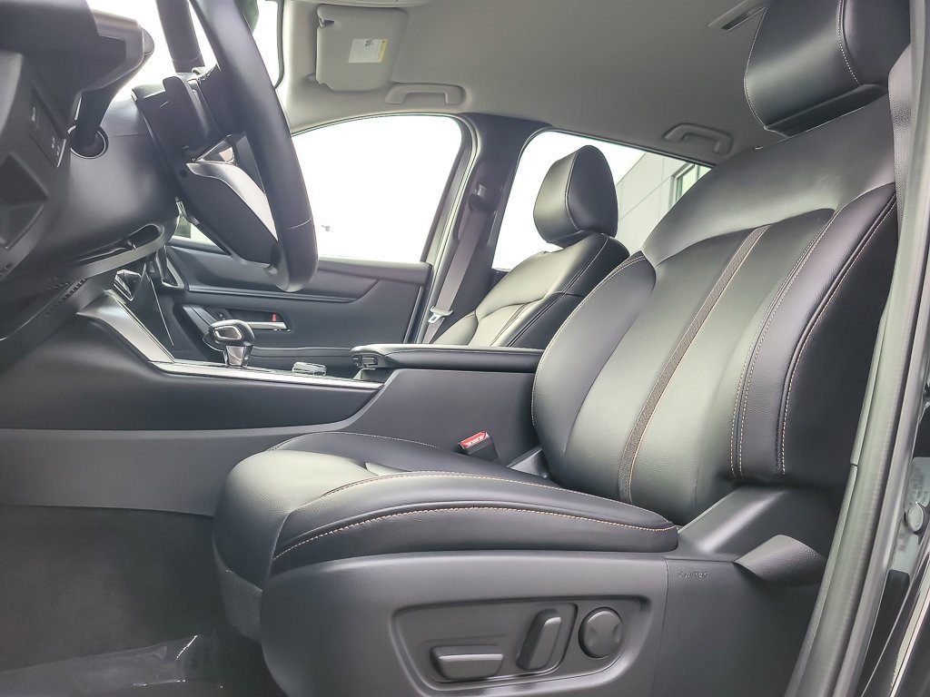 Used 2025 MAZDA CX-90 3.3 Turbo w/ Select Package image 7