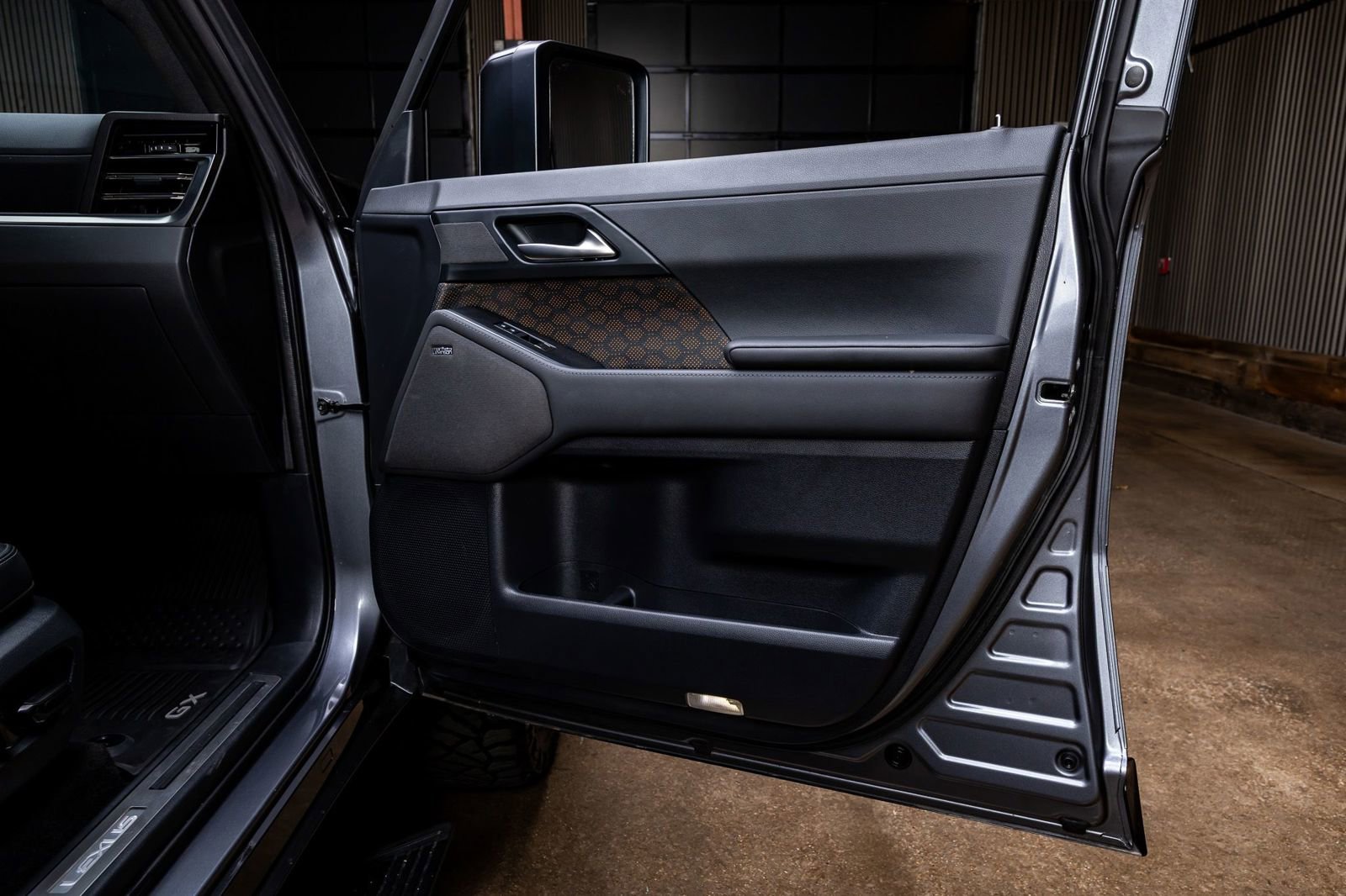 Used 2024 Lexus GX 550 550 Luxury+ w/ Accessory Package (Z1) image 38