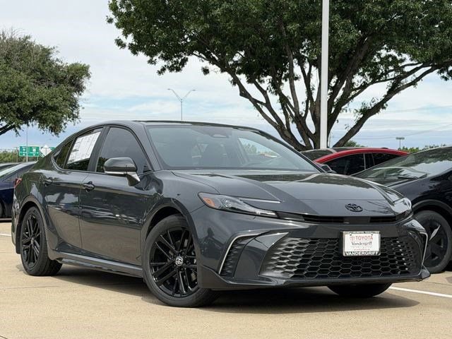 New 2026 Toyota Camry SE image 2