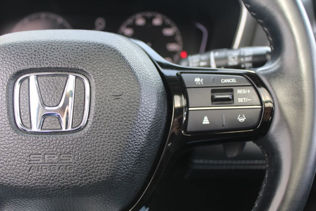 Used 2023 Honda Pilot Touring image 13