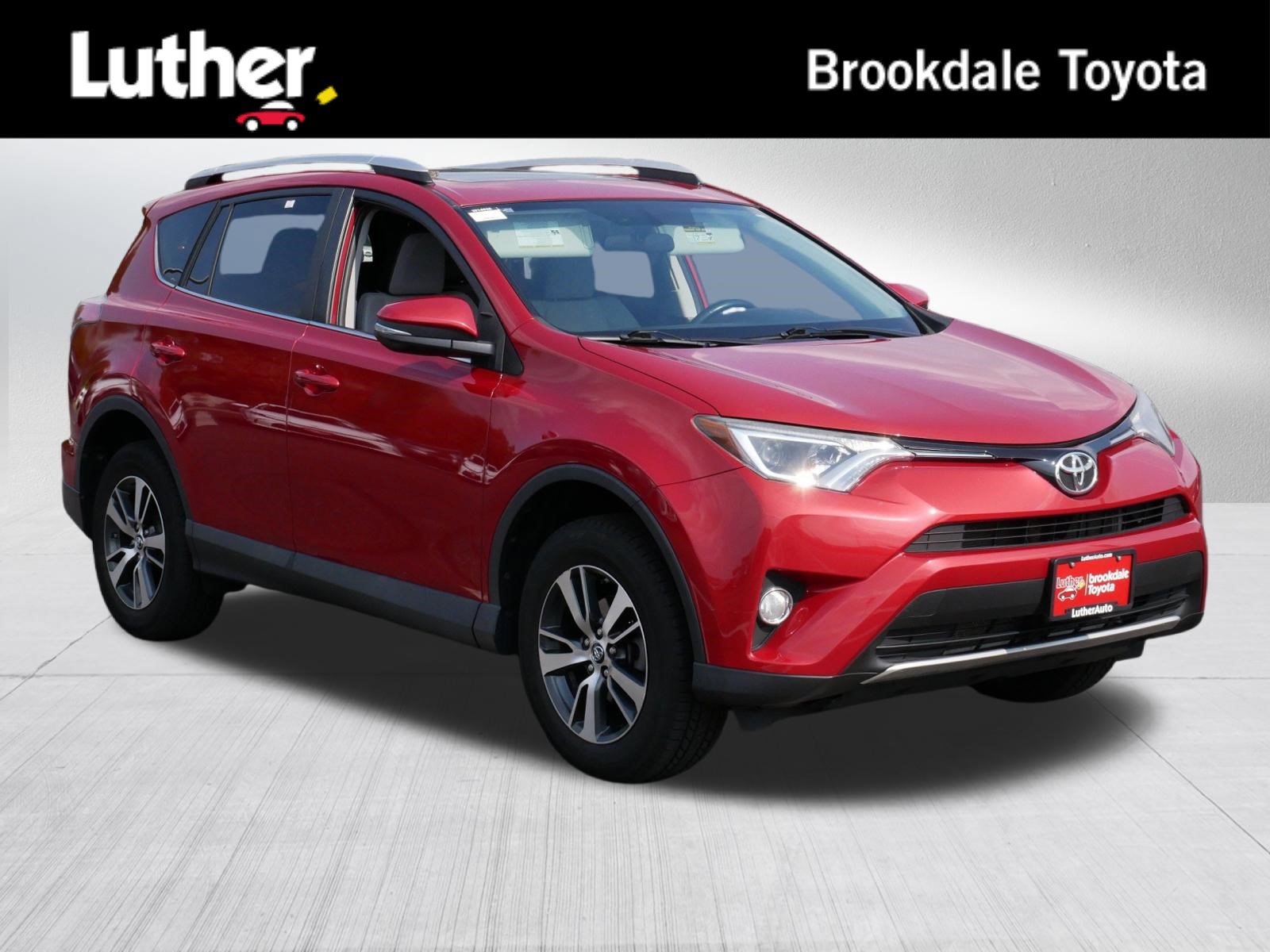 Used 2016 Toyota RAV4 XLE AWD/4WD image 1