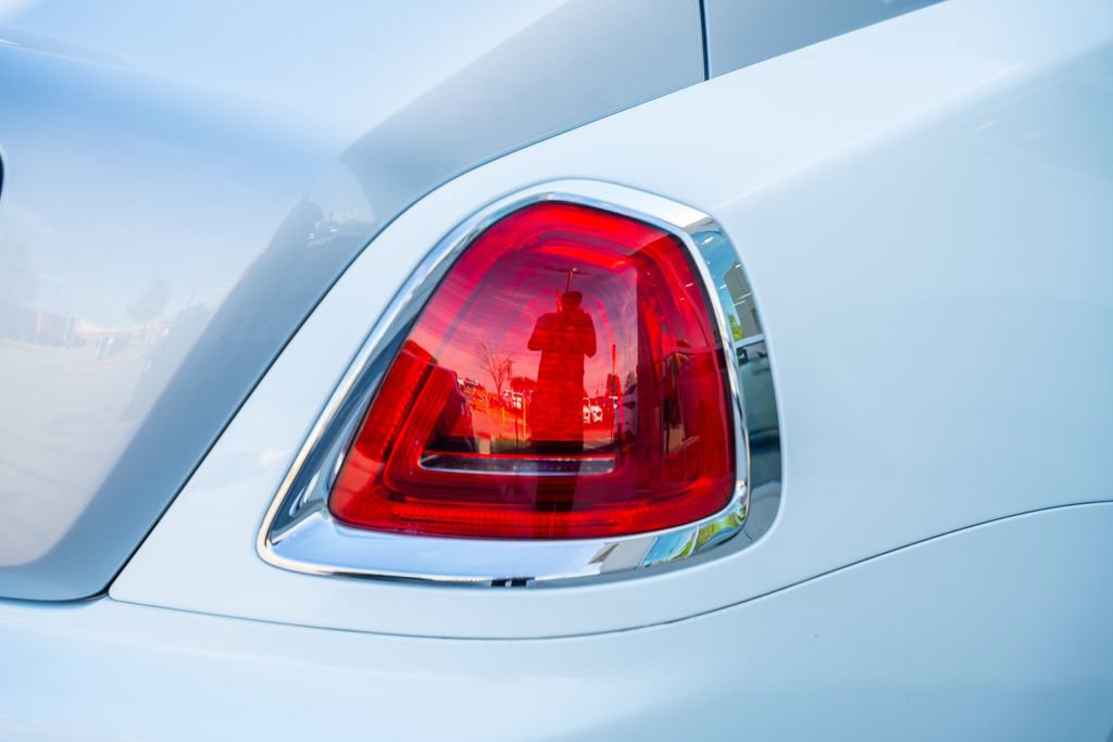 Used 2018 Rolls-Royce Wraith image 15
