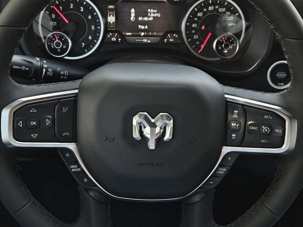 New 2026 RAM 1500 4x4 Crew Cab image 21