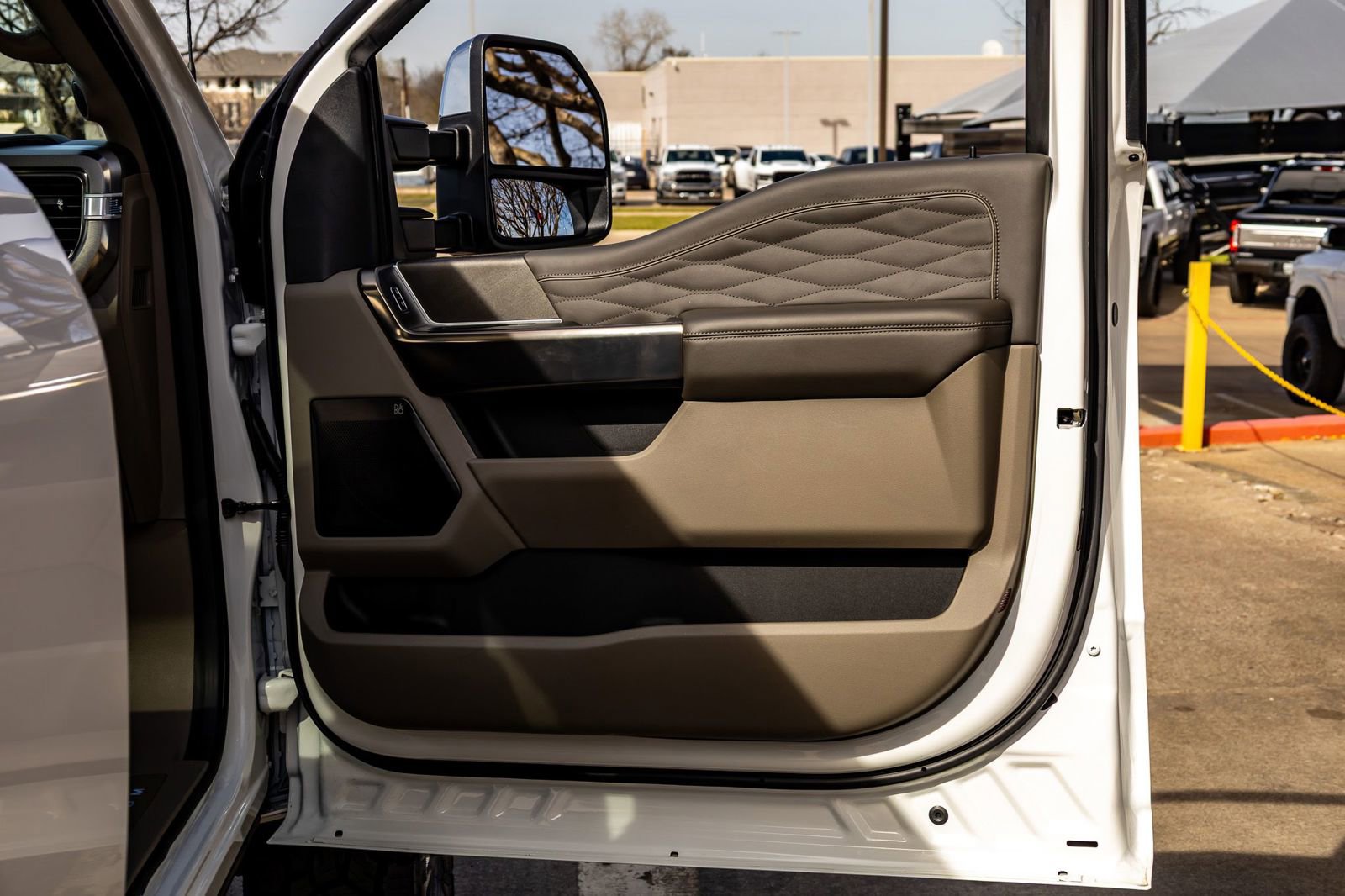 Used 2025 Ford F450 Platinum w/ Platinum Plus Package image 35