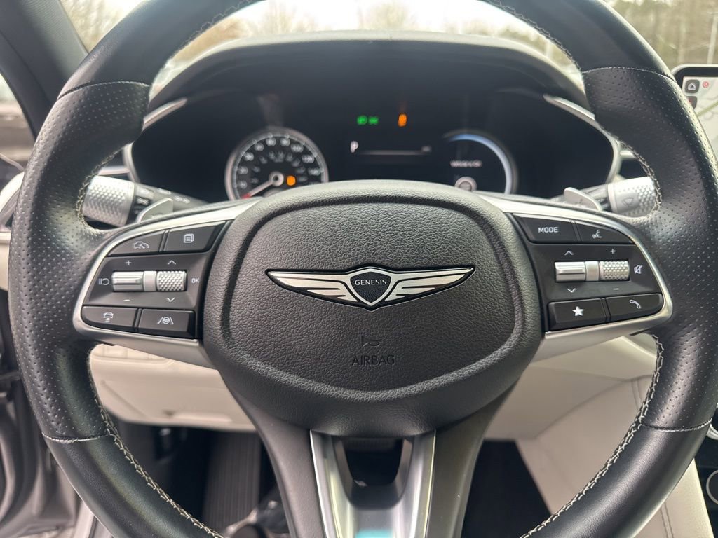 Used 2024 Genesis G70 2.5T image 8