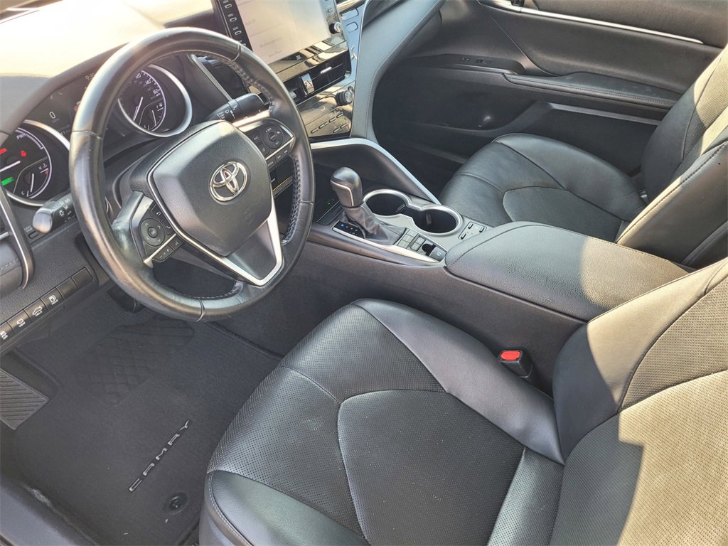 Used 2021 Toyota Camry XLE image 8