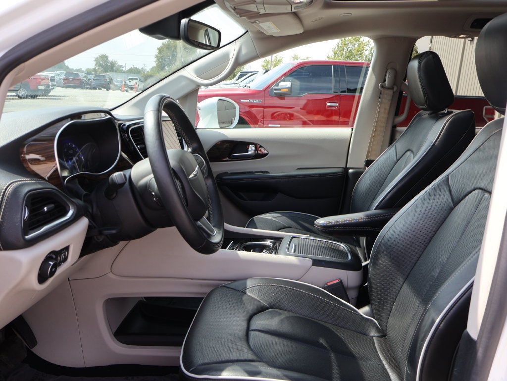 Used 2022 Chrysler Pacifica Limited FWD image 23