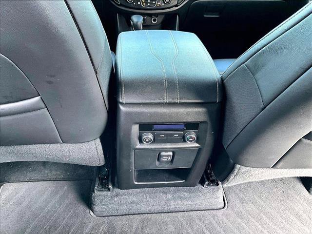 Used 2023 Chevrolet Traverse LT FWD image 25