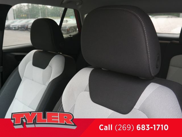 New 2026 Chevrolet Trax LS w/ LS Convenience Package FWD image 34