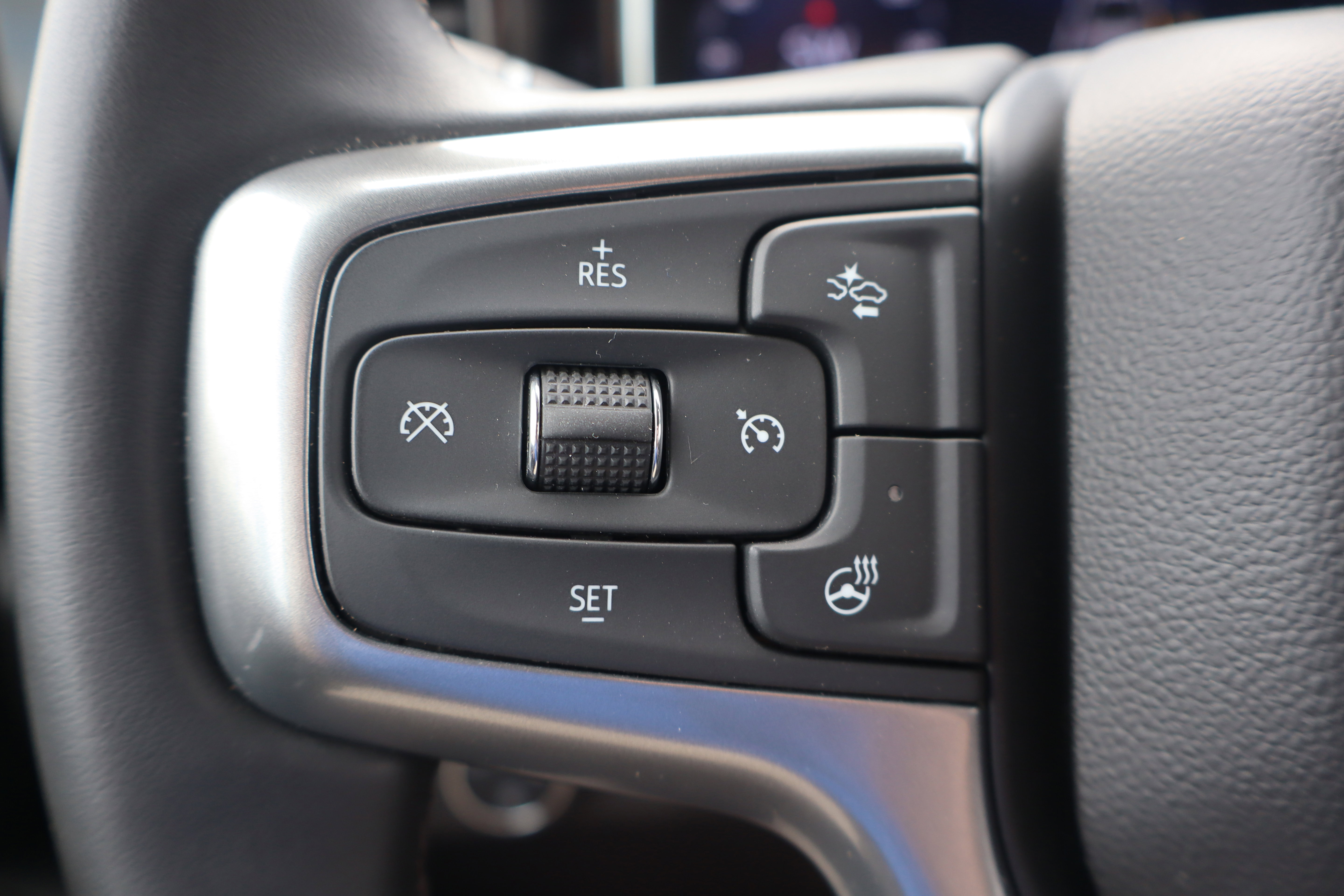 Used 2024 Chevrolet Silverado 1500 LT AWD/4WD image 16