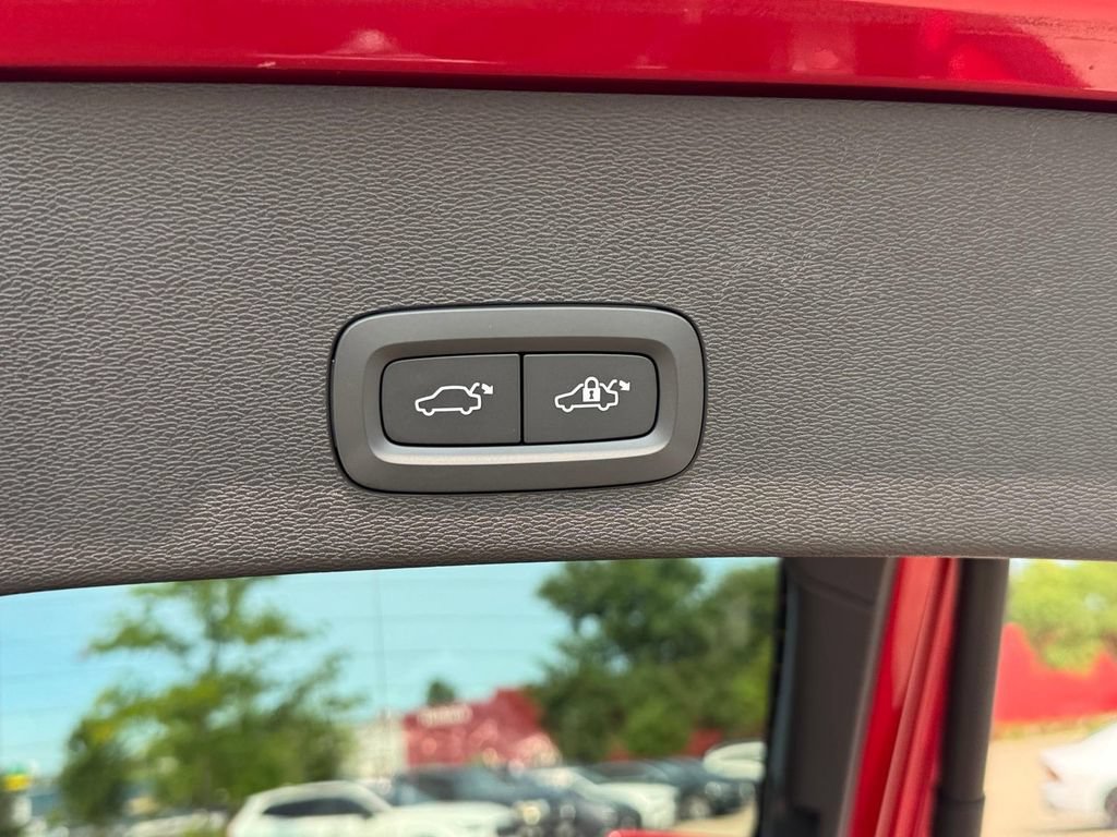 Certified 2023 Volvo C40 P8 Recharge Plus w/ Climate Package AWD/4WD image 6