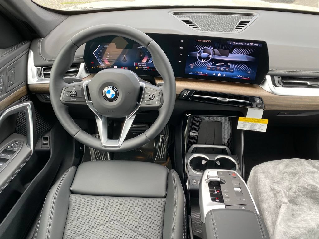 New 2026 BMW X1 xDrive28i AWD/4WD image 10