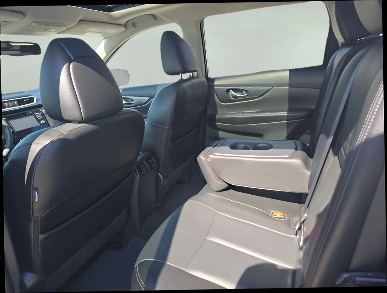 Used 2016 Nissan Rogue SL image 13