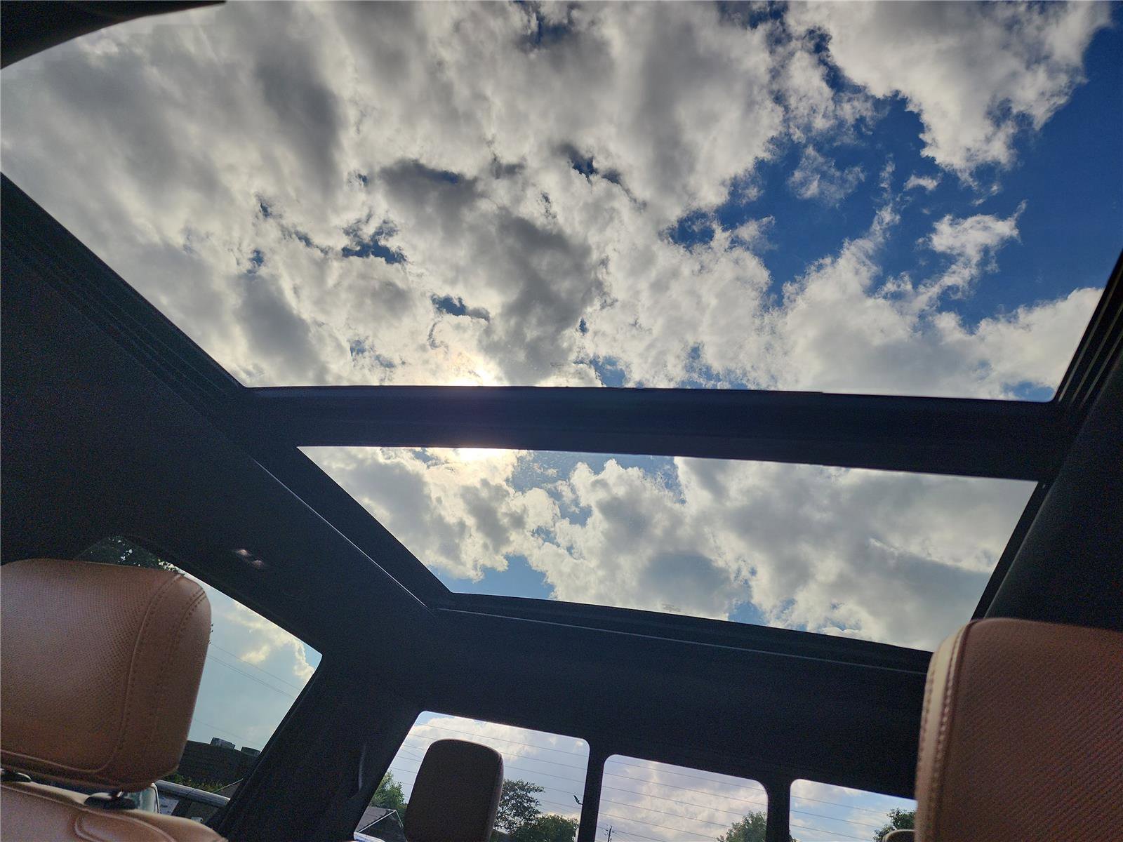 Used 2023 Ford F250 Platinum w/ Tremor Off-Road Package image 17