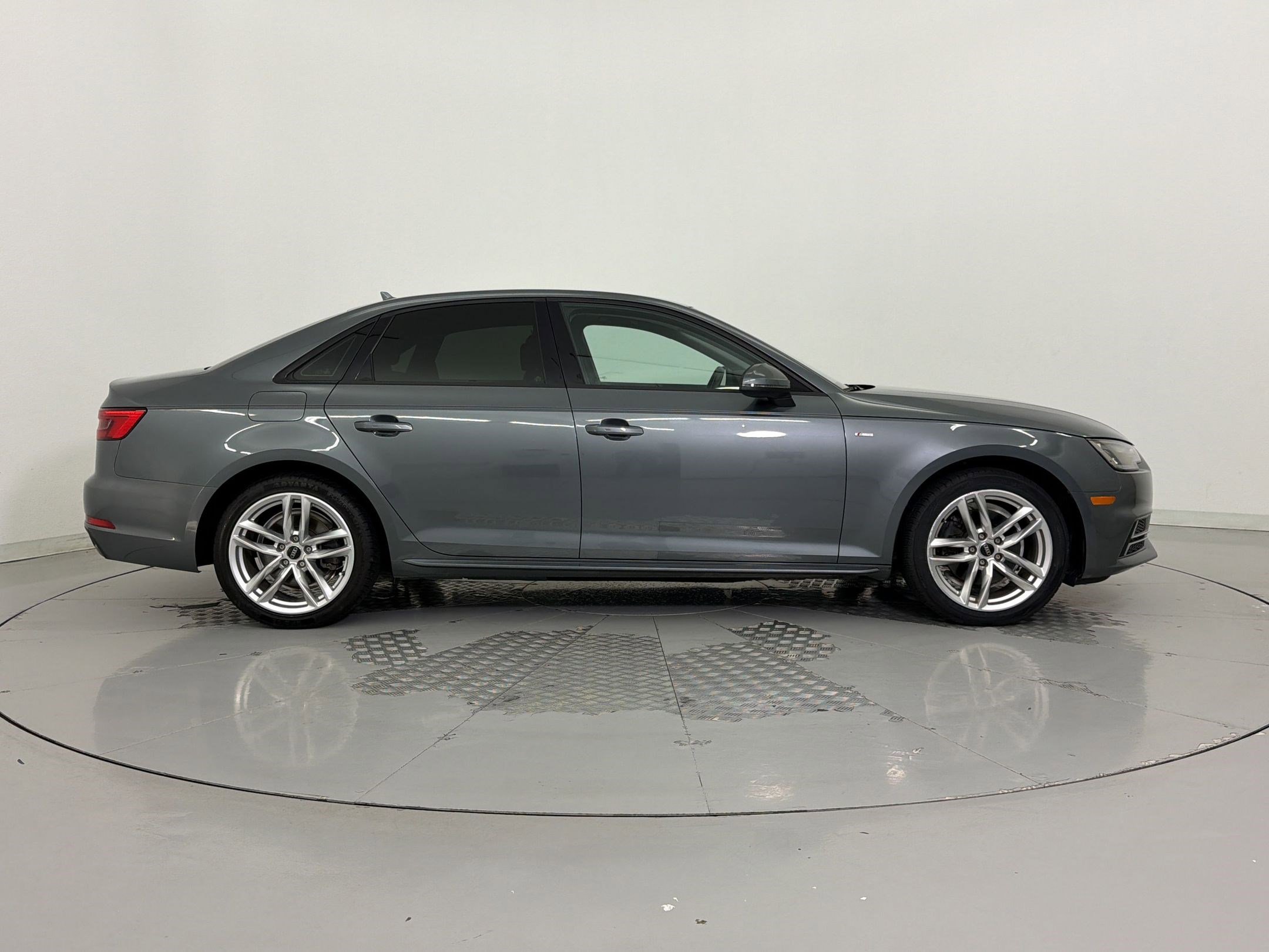 Used 2017 Audi A4 2.0T Ultra Premium w/ Convenience Package FWD image 7