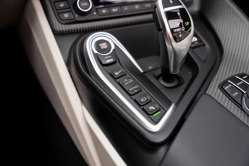 Used 2019 BMW i8 Roadster AWD/4WD image 58