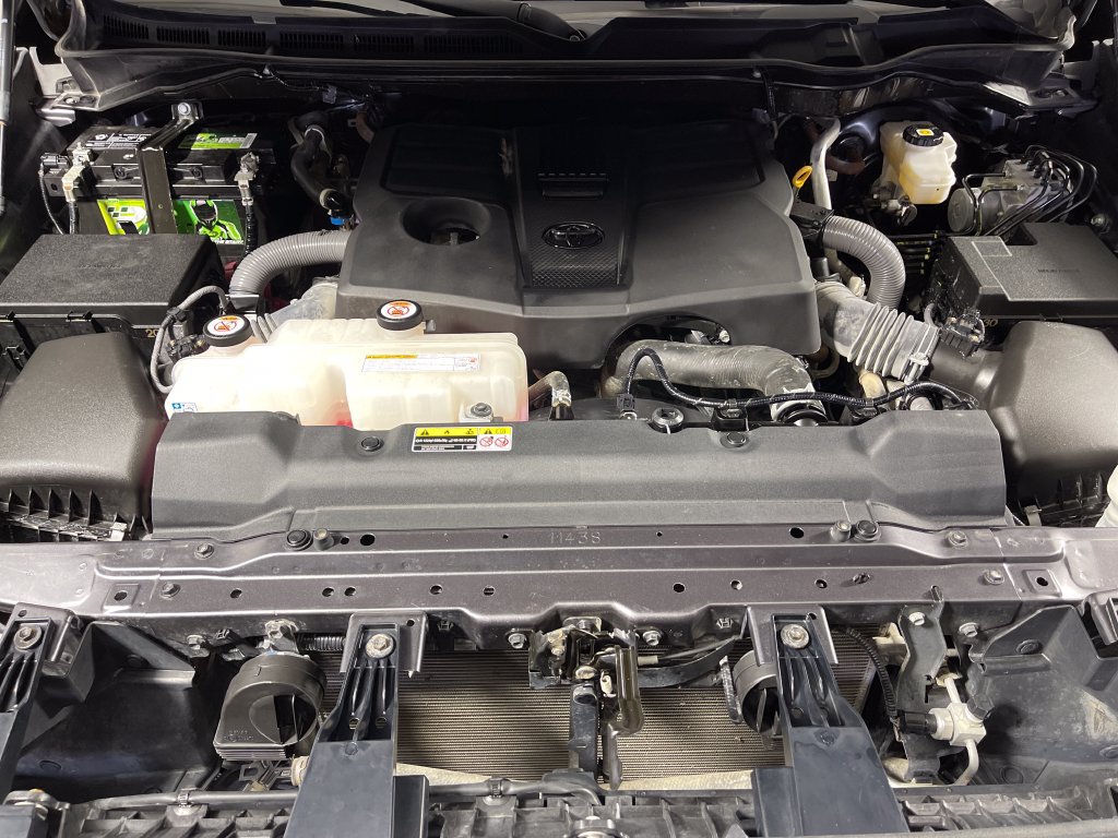 Certified 2023 Toyota Tundra SR5 AWD/4WD image 9