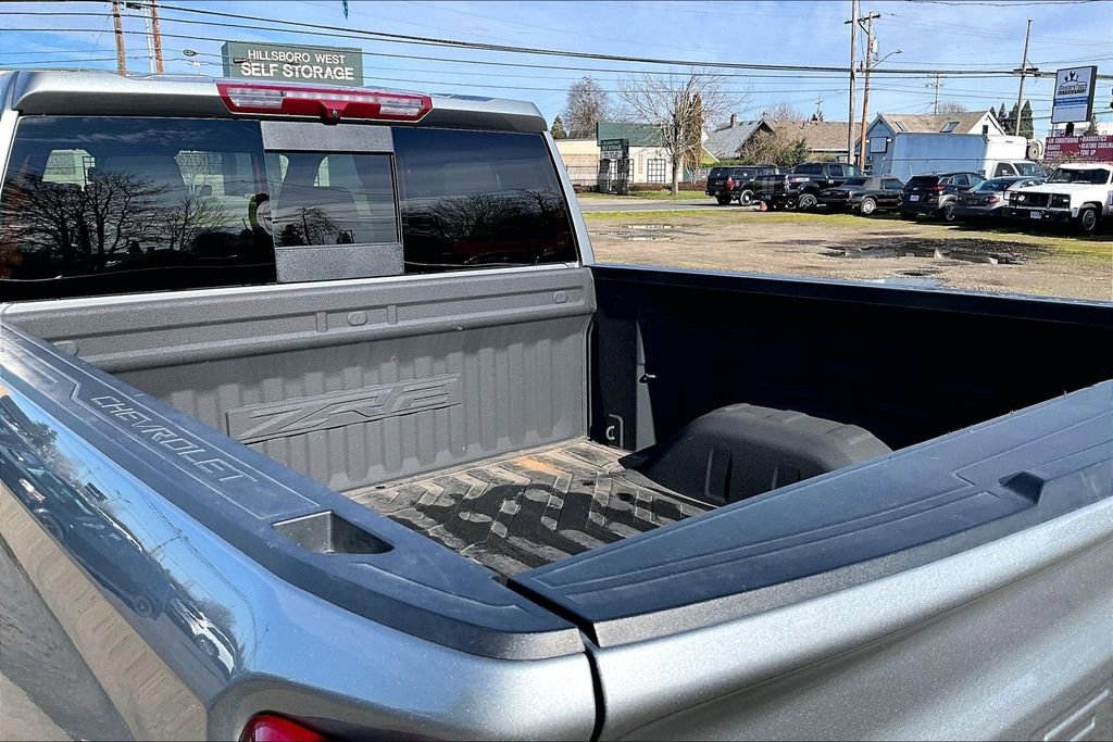 Used 2024 Chevrolet Silverado 1500 ZR2 image 36