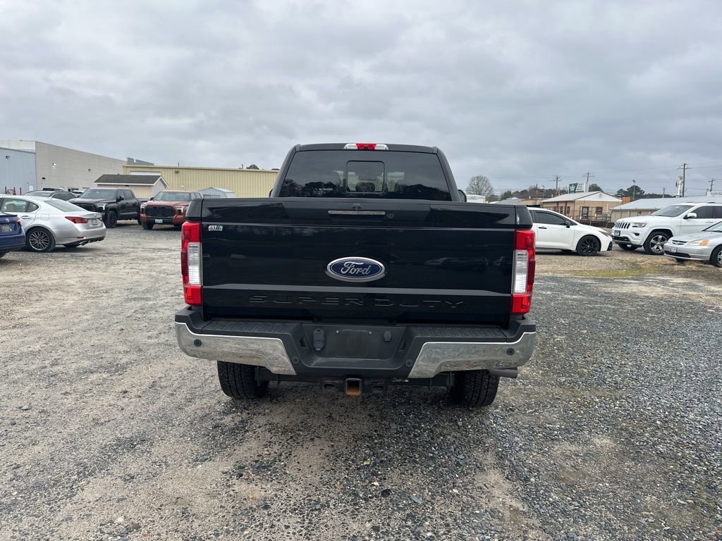 Used 2017 Ford F250 Lariat w/ Lariat Ultimate Package image 4