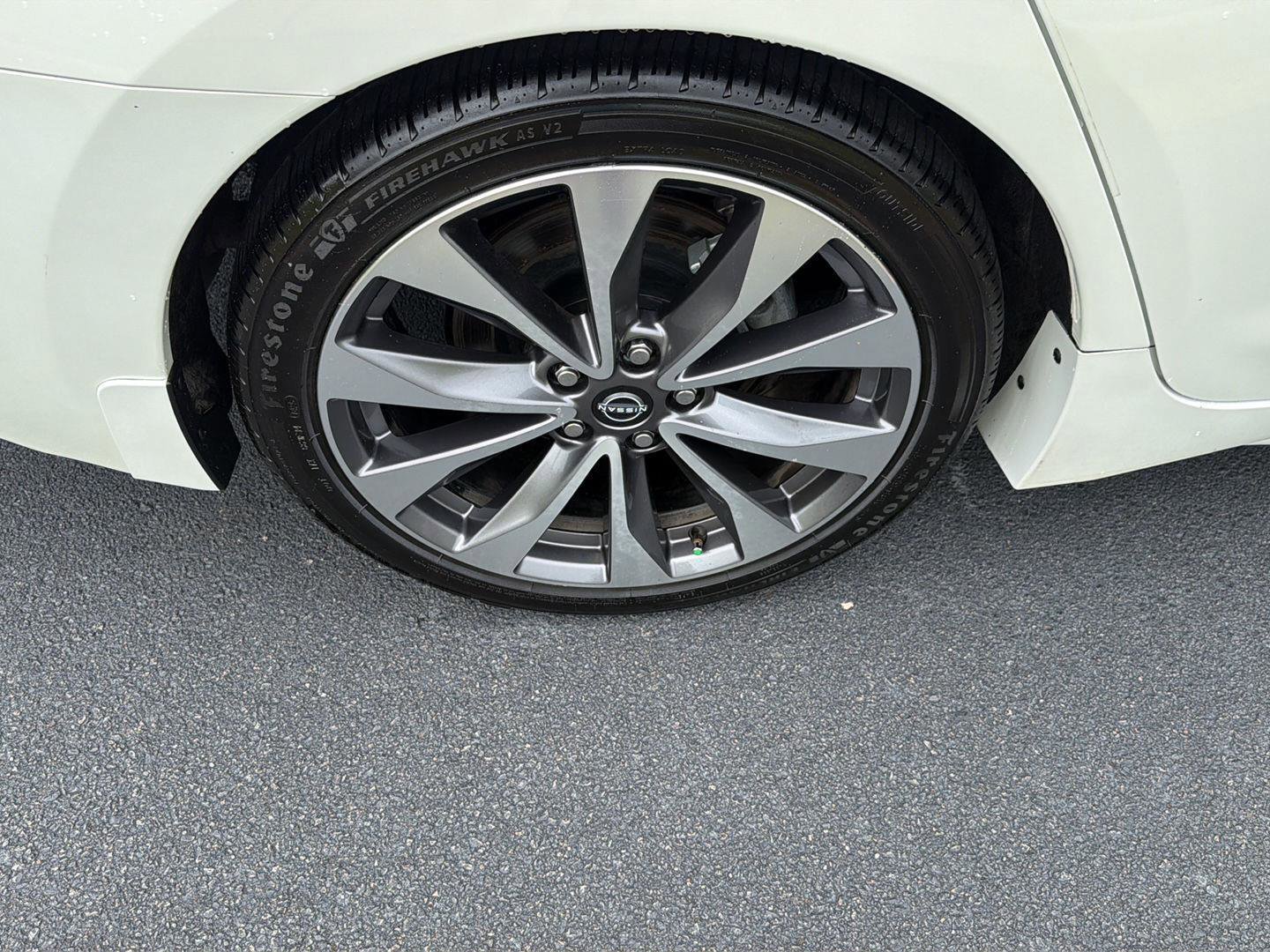 Used 2023 Nissan Maxima Platinum w/ Sport Mat Group FWD image 41