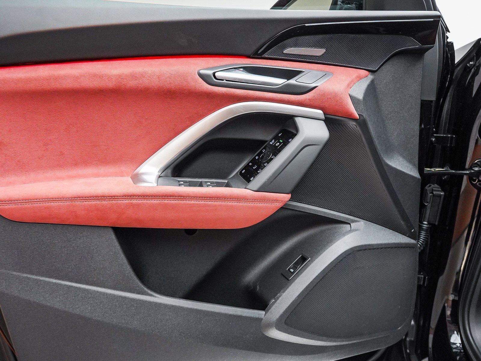 New 2025 Audi SQ5 Premium Plus image 22